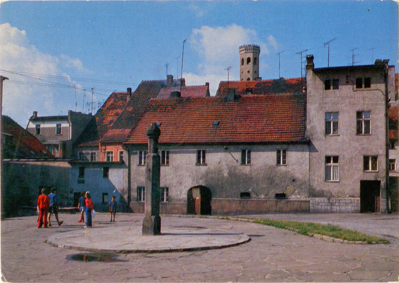 Bystrzyca Kłodzka Mały Rynek pręgierz