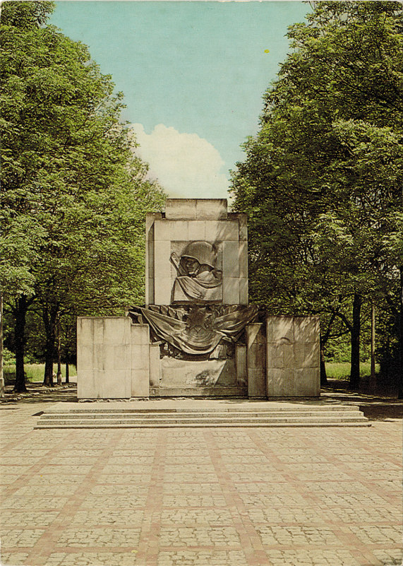Warszawa Pomnik Wdzięczności Żołnierzy Radzieckich